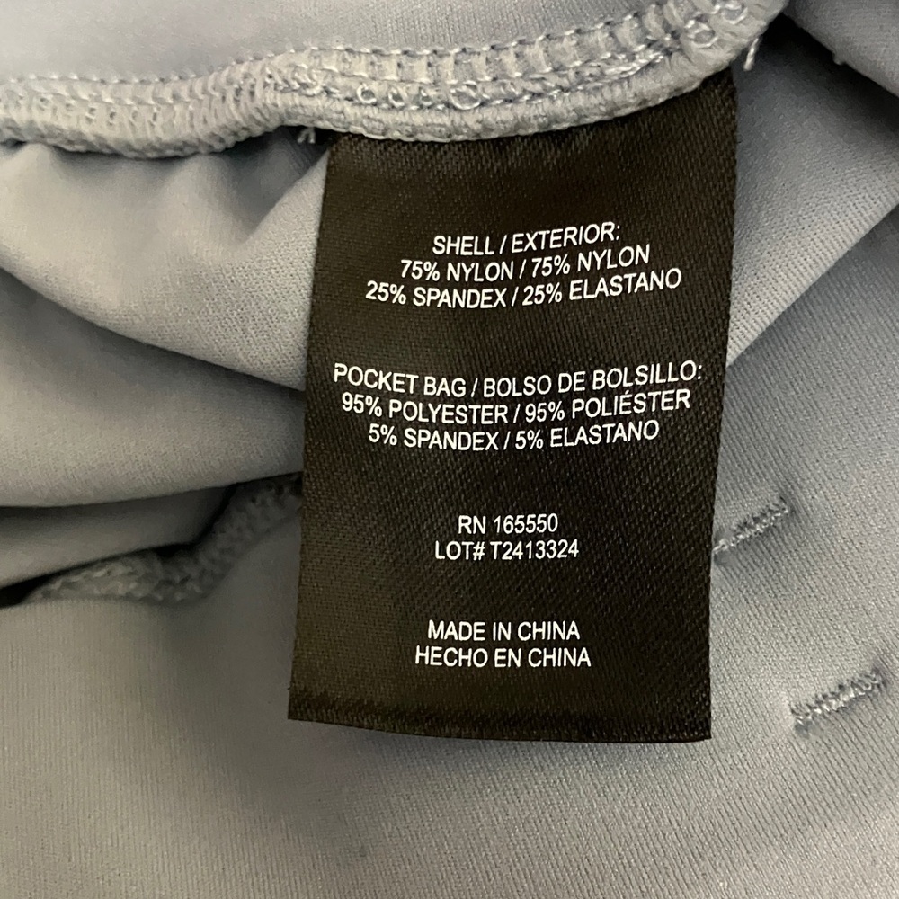 32 Degrees Gray Capris - image 3